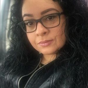 Meet your Posher, Ivelisse